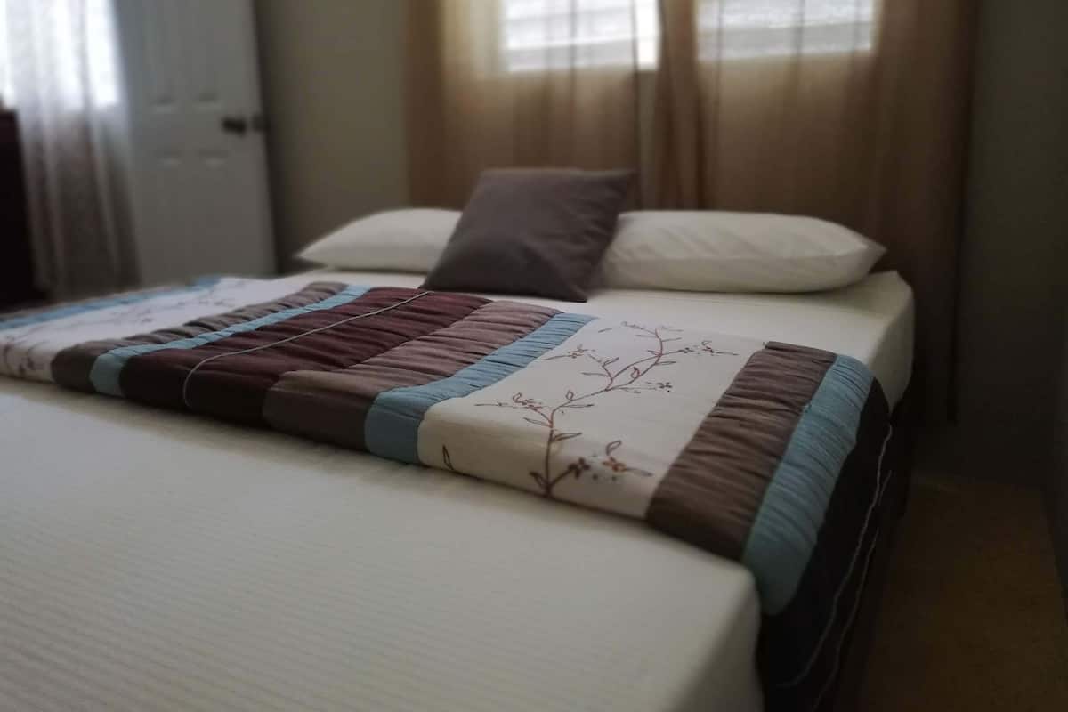 Blackout drapes, iron/ironing board (on request), bed sheets