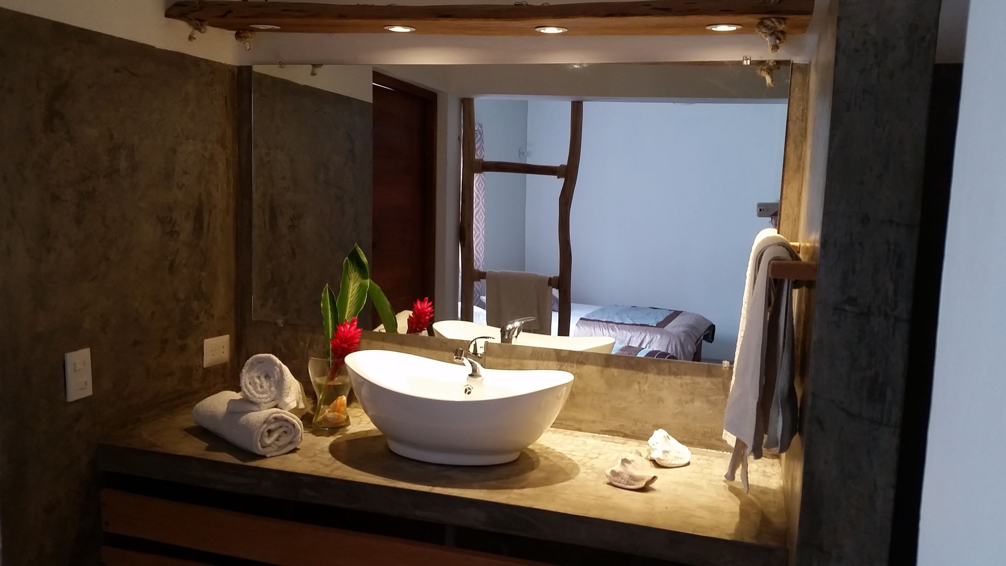 shower, free toiletries, towels, soap