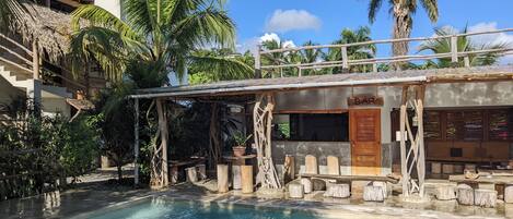 30-inch LCD TV with digital channels, TV, computer monitors