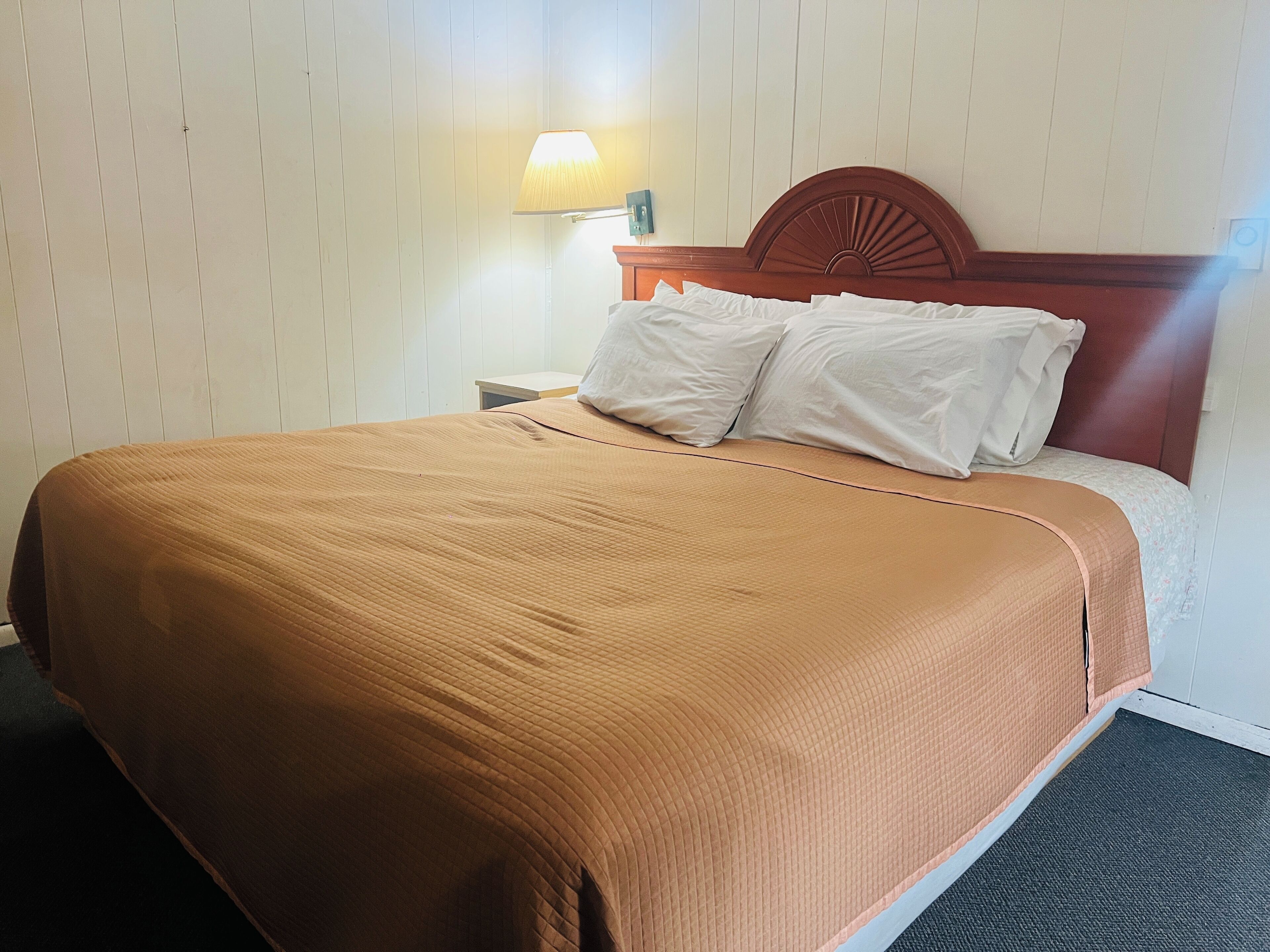 Desk, iron/ironing board, free WiFi, bed sheets