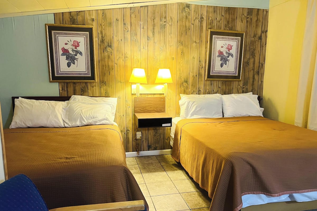 Desk, iron/ironing board, free WiFi, bed sheets