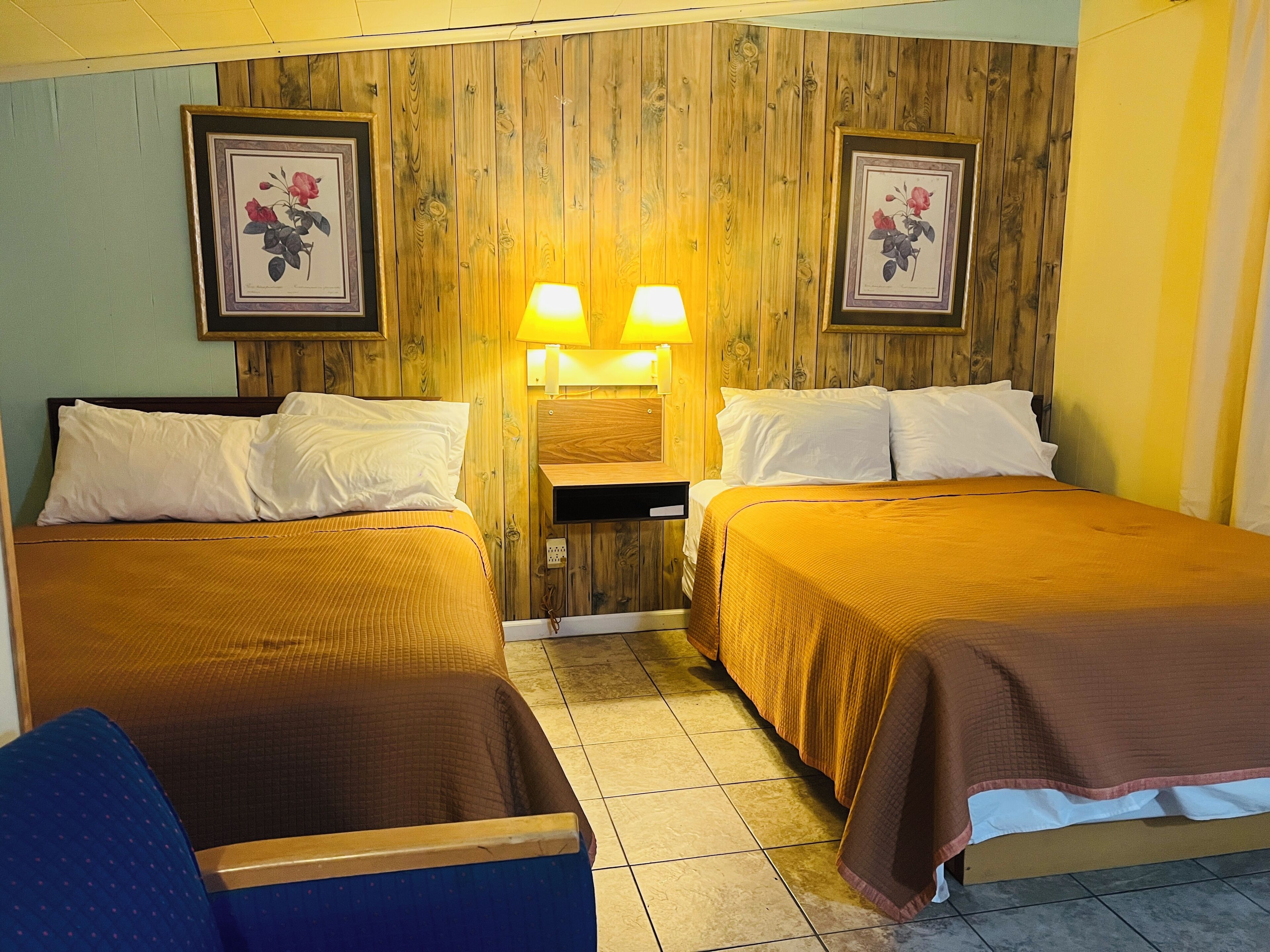 客房, 2 张大床, 无烟房 | 办公桌、熨斗/熨衣板、免费 WiFi、床单