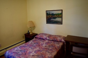 Standard Room | Free wired internet