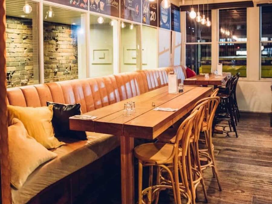 Lunch and dinner served, Thai cuisine