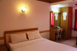 Desk, free WiFi, bed sheets