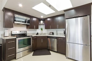 Condo, 2 Bedrooms, 2 Bathrooms, Beach View | Private kitchen | Full-size fridge, microwave, stovetop, dishwasher
