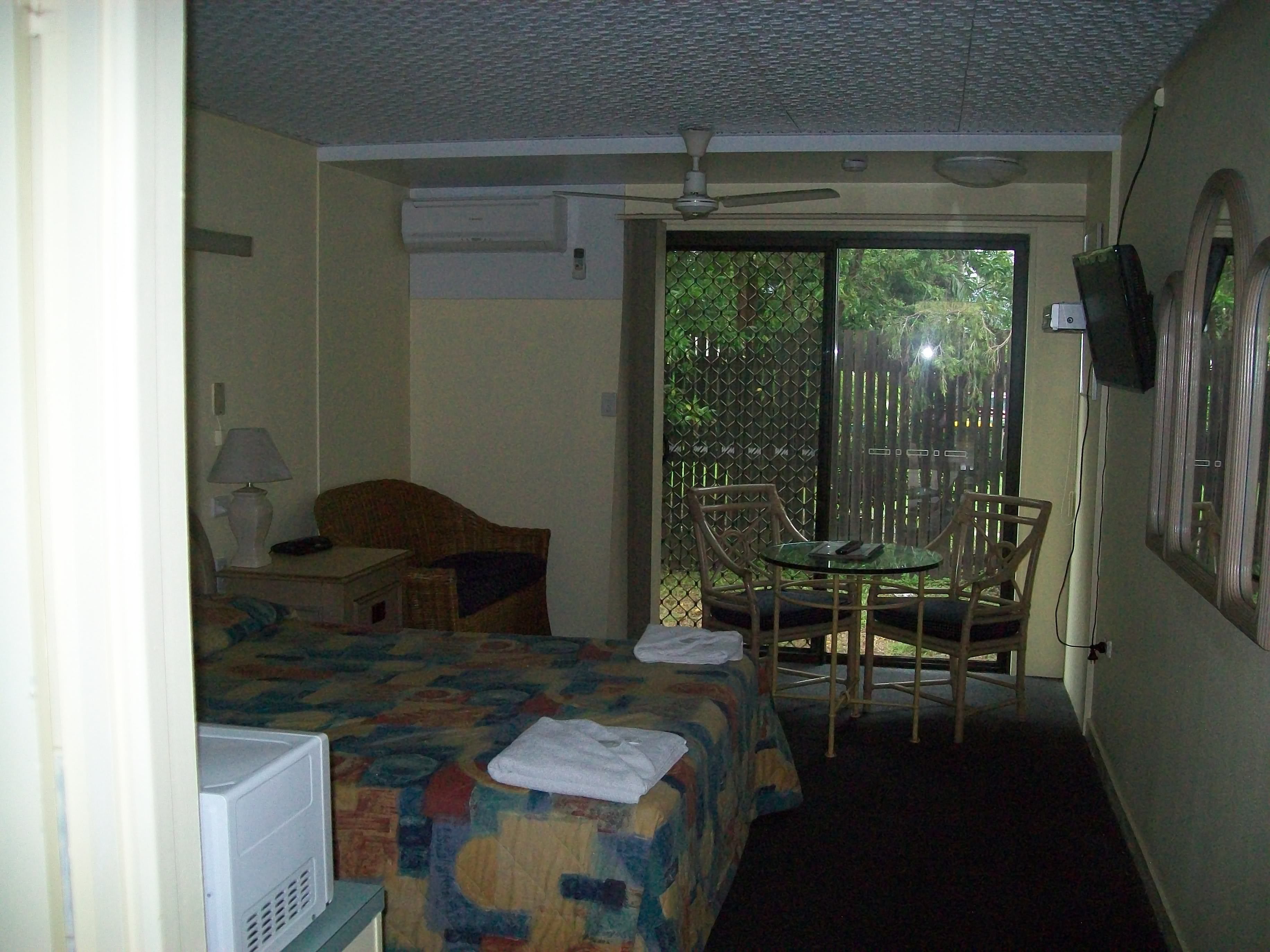 Free WiFi, bed sheets