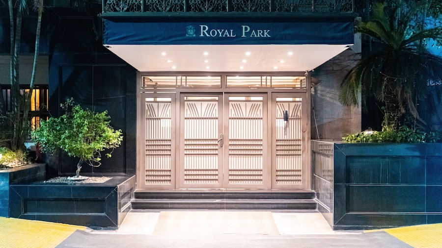 Royal Park Residence Hotel