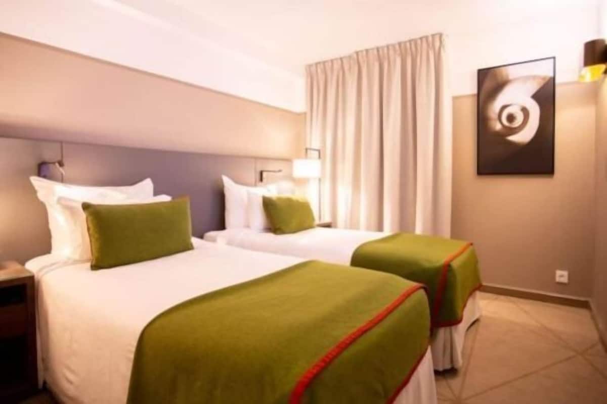 1 bedroom, premium bedding, in-room safe, desk