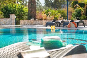 Outdoor pool - Elefteria Apartments (Rhodes)