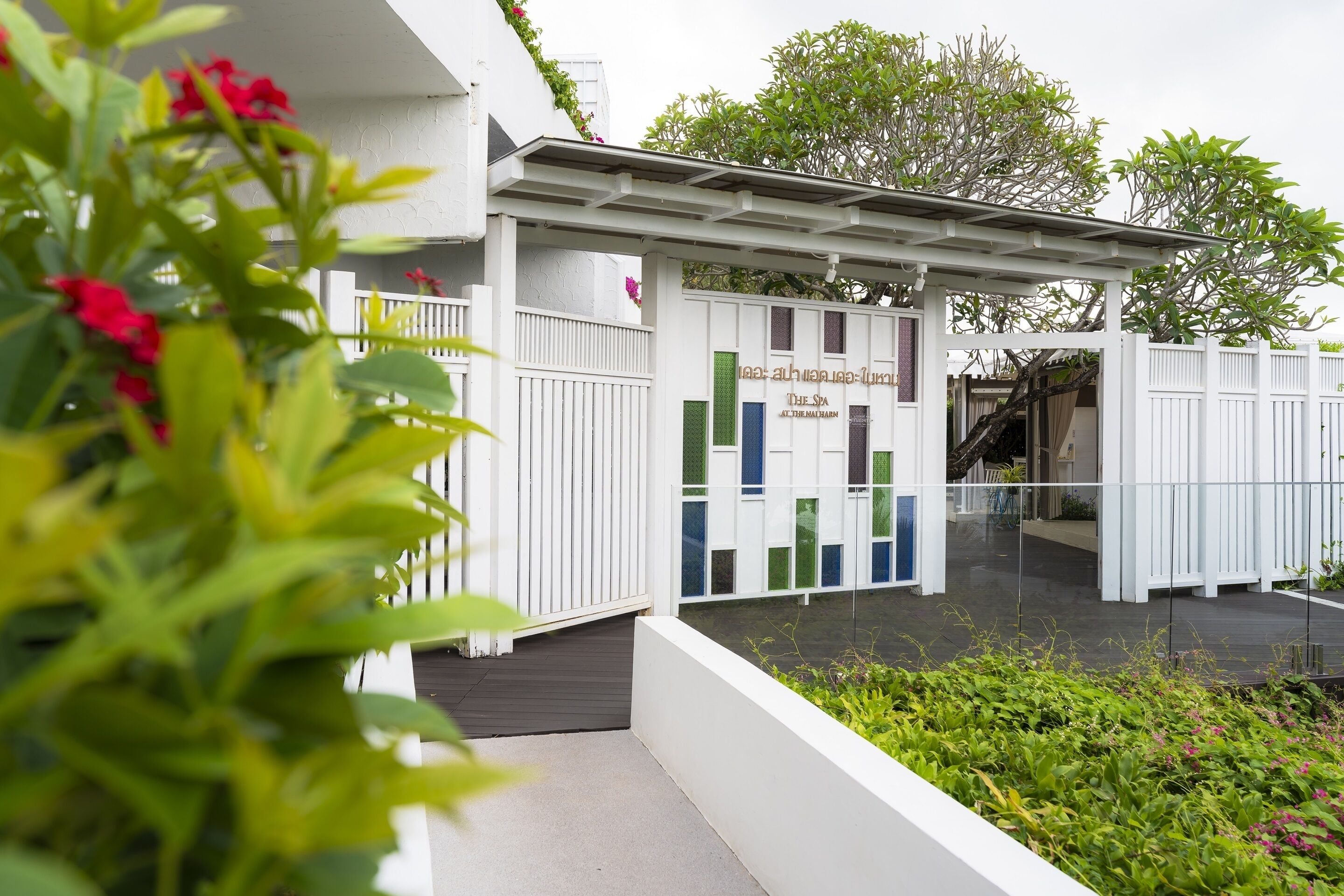 body treatments, aromatherapy, swedish massages, thai massages