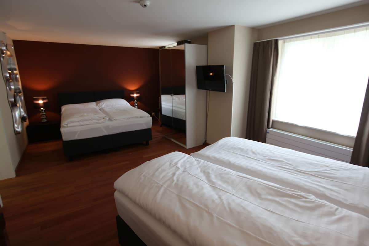 Standard Quadruple Room, Kitchenette | Room amenity