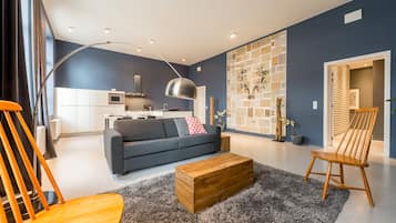 Apartemen Superior, 2 kamar tidur | Area keluarga | TV layar datar