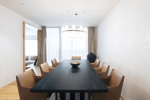 Dining room - Andermatt Alpine Apartments (Andermatt)