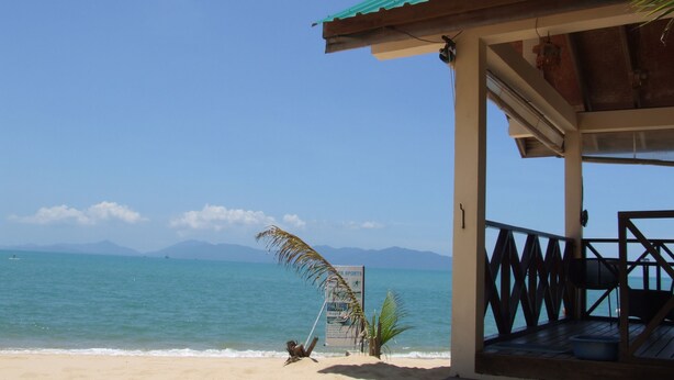 Panoramic Double Room, 1 King Bed, Ocean View, Beachfront | Beach | On the beach, white sand, sun loungers, beach umbrellas - Moonhut Bungalows (Koh Samui)