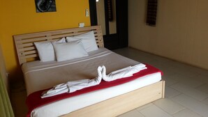 Panoramic Double Room, 1 King Bed, Ocean View, Beachfront | In-room safe, WiFi (free), bed sheets - Moonhut Bungalows (Koh Samui)
