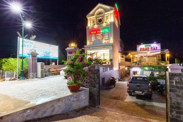 Front of property - Phat Tai Hotel (Phu Quoc)