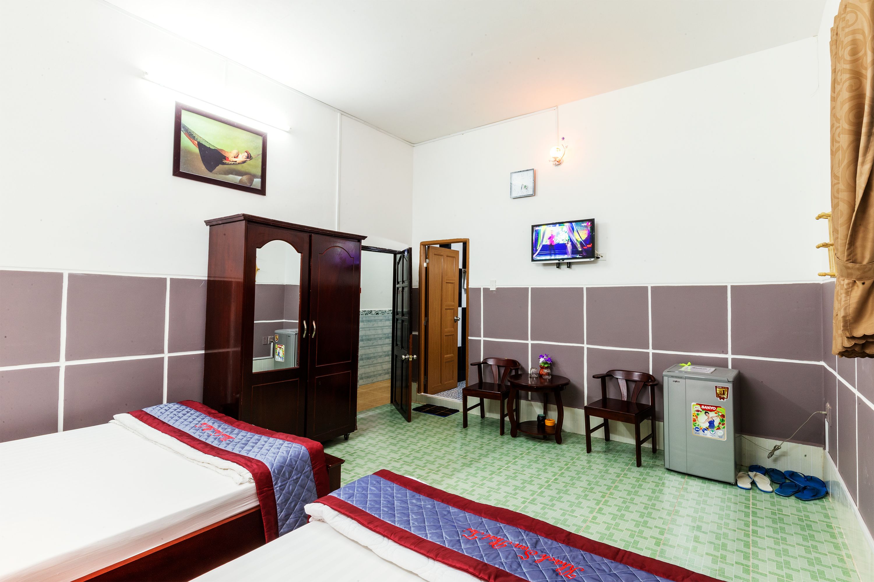 Habitación ejecutiva doble, 1 habitación, no fumadores, vistas al patio | 1 dormitorio, minibar, decoración individual y mobiliario individual