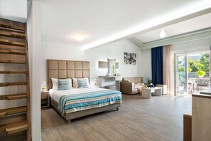 頂級套房 | 房內夾萬、隔音、免費 Wi-Fi、床單