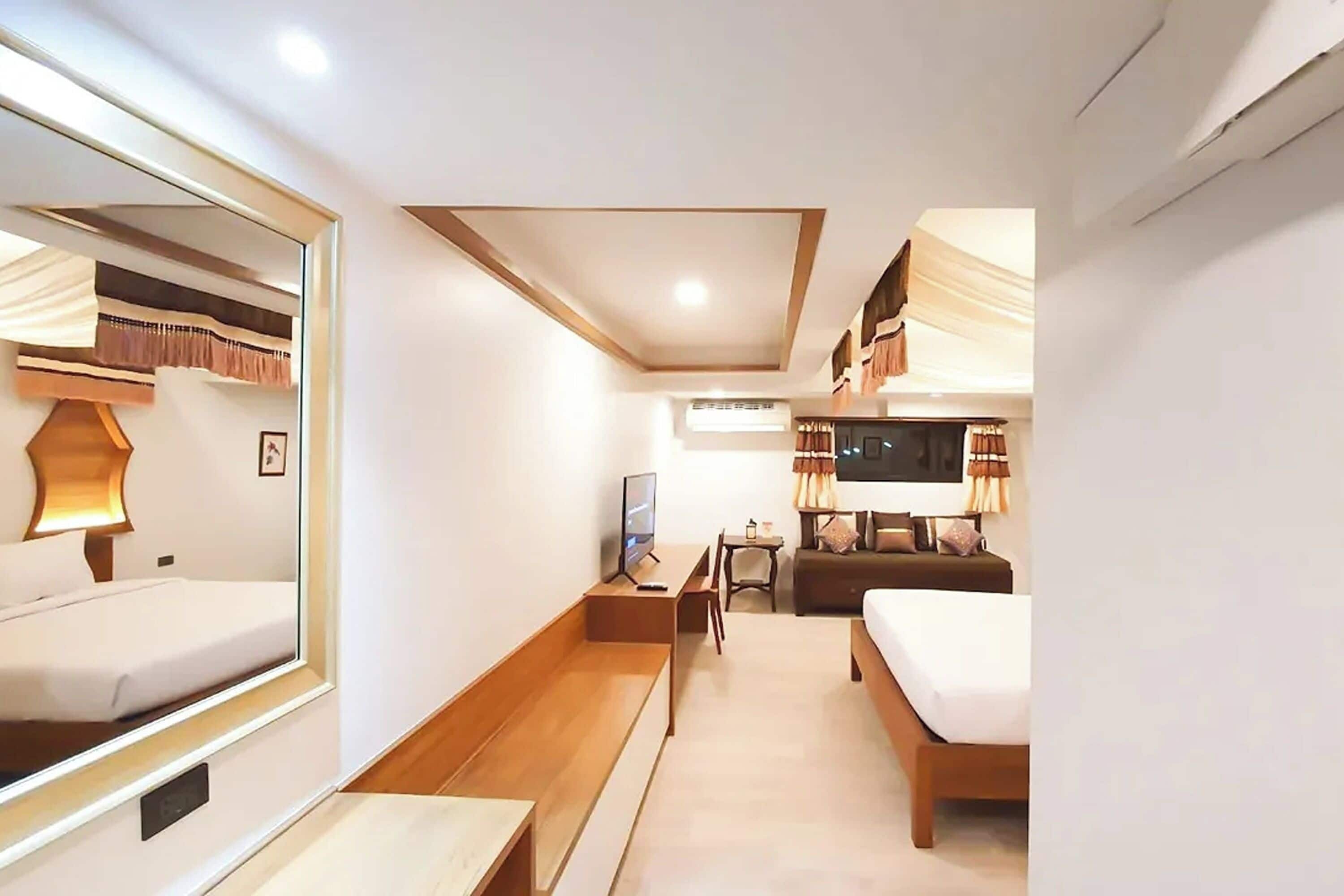 Habitación Premium | Cortinas blackout, tabla de planchar con plancha y wifi gratis 