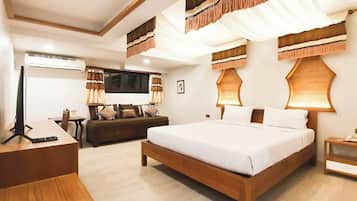 Cortinas blackout, tabla de planchar con plancha y wifi gratis