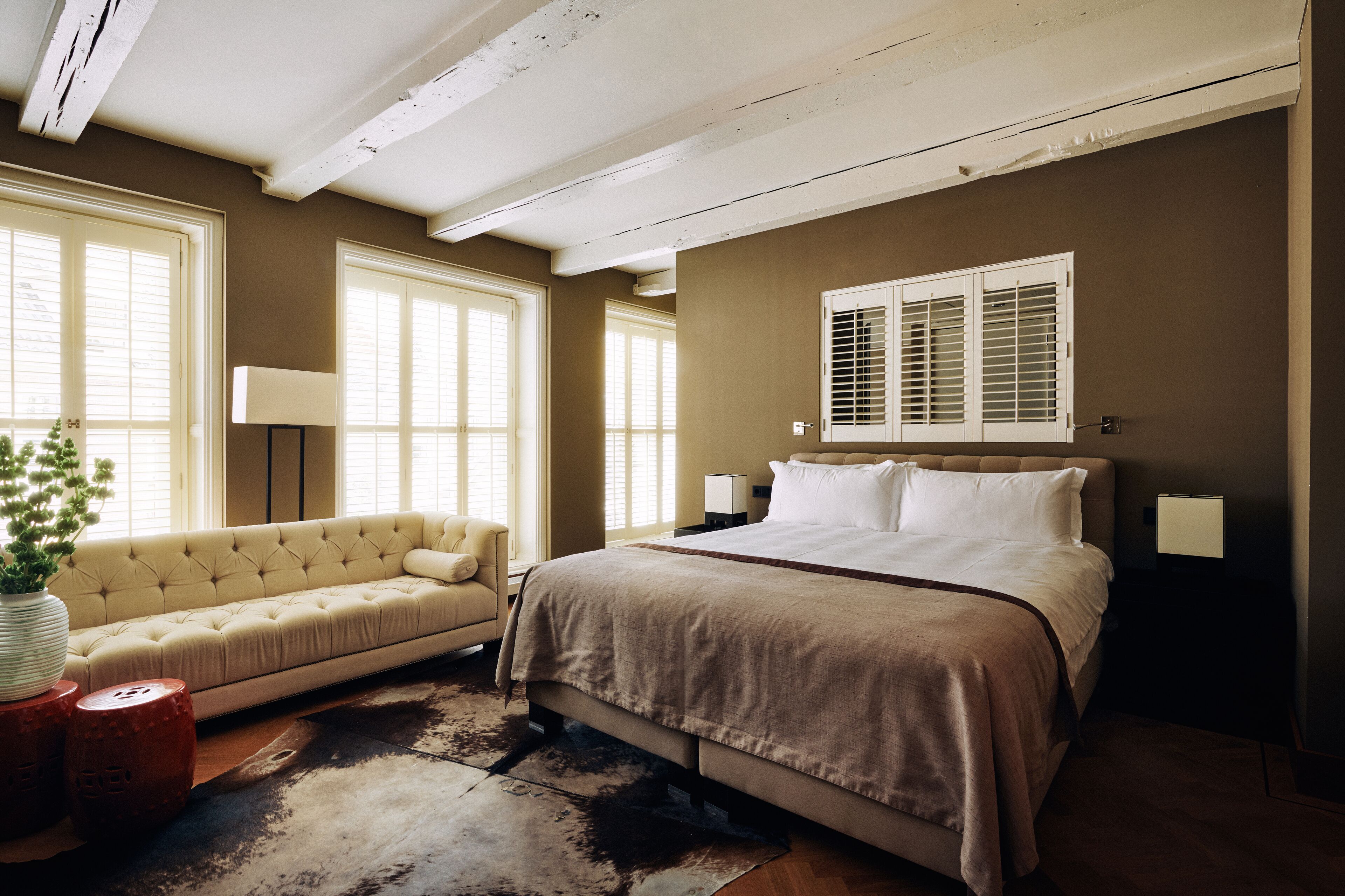 deluxe double room, 1 king bed | 1 bedroom, hypo-allergenic bedding, down duvets, free minibar