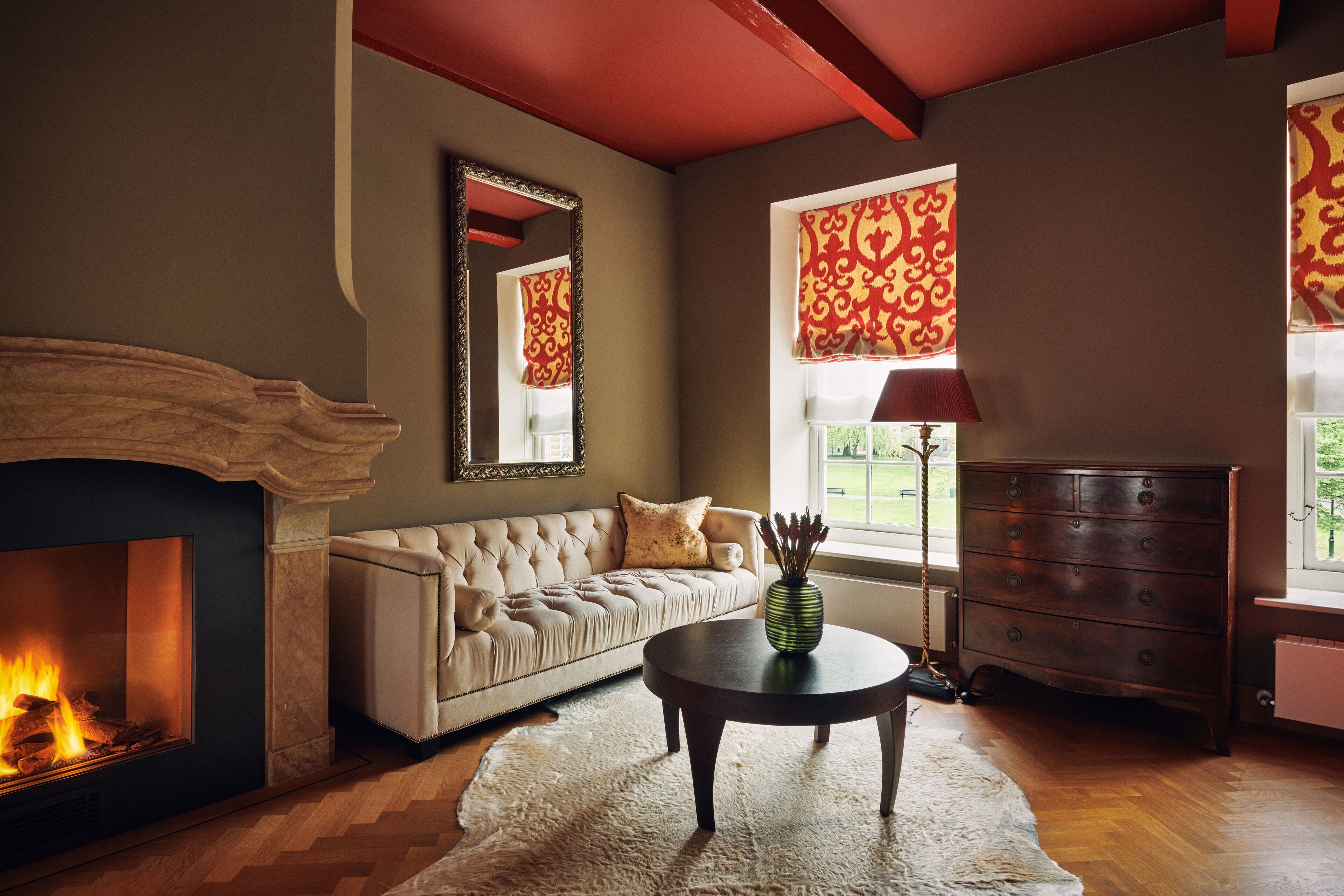 junior suite, 1 king bed, bathtub | 1 bedroom, hypo-allergenic bedding, down duvets, free minibar