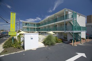 Exterior - The Shangri La Motel (Ocean City)