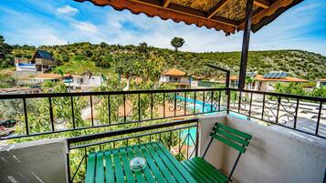 Standard Double or Twin Room | Terrace/patio