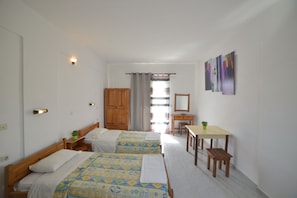 Rollaway beds, free WiFi