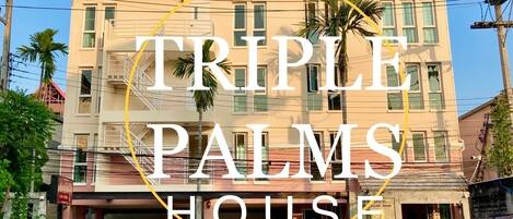 Fachada de la propiedad