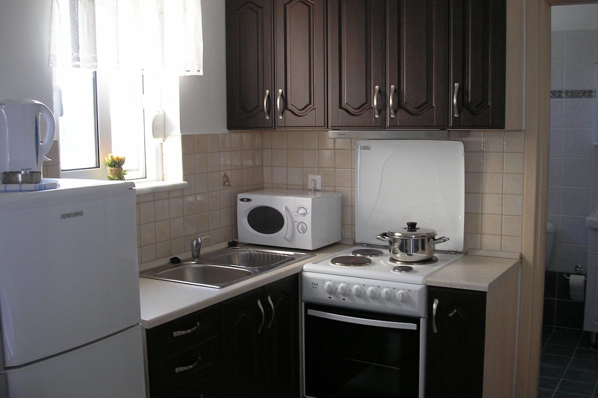 Appartamento familiare, 1 camera da letto, non fumatori, cucina | Cucina privata | Frigorifero con congelatore, microonde, piano cottura