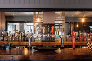 Bar (on property) - The Stones Hotel (Salisbury)