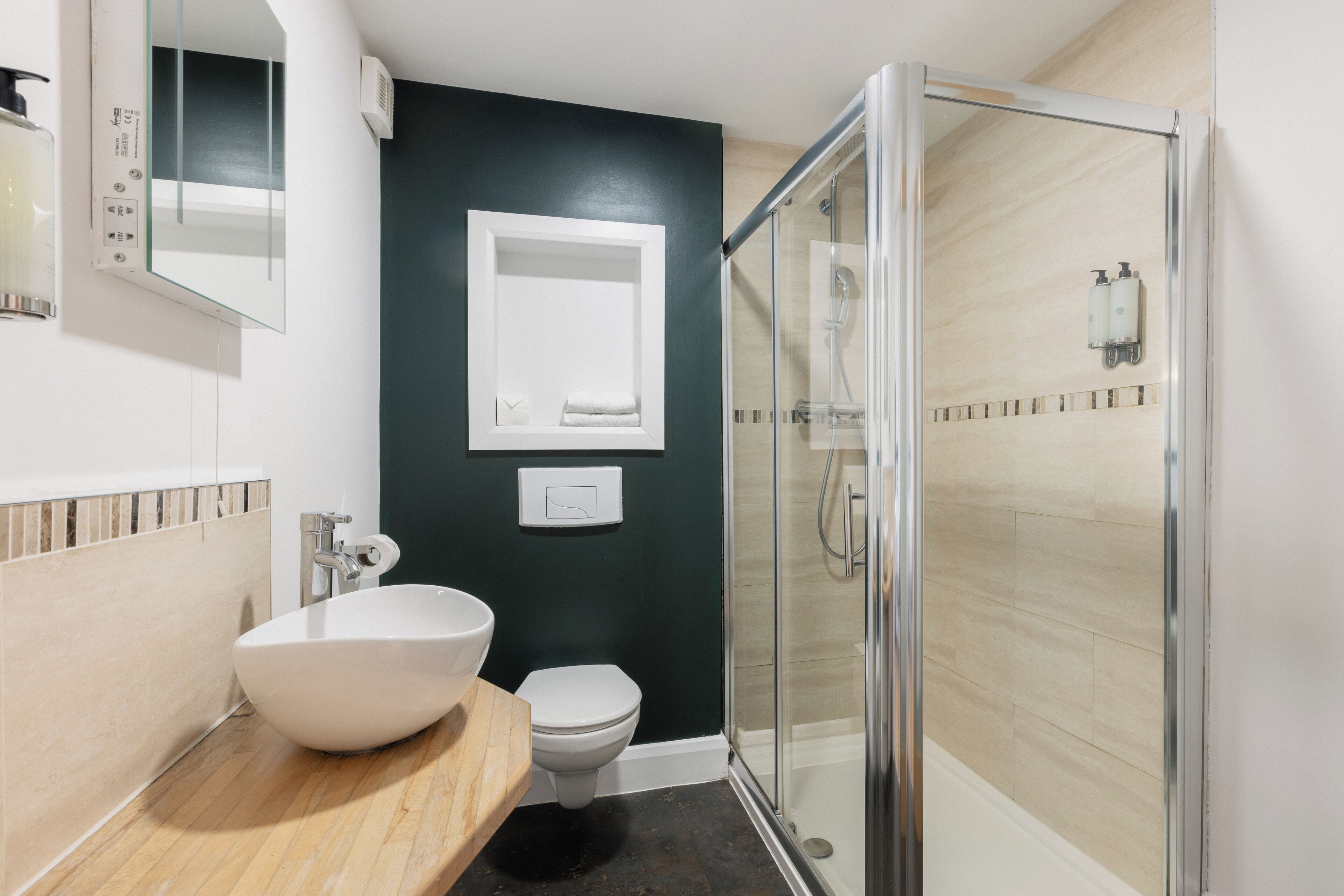 shower, free toiletries, hair dryer, towels