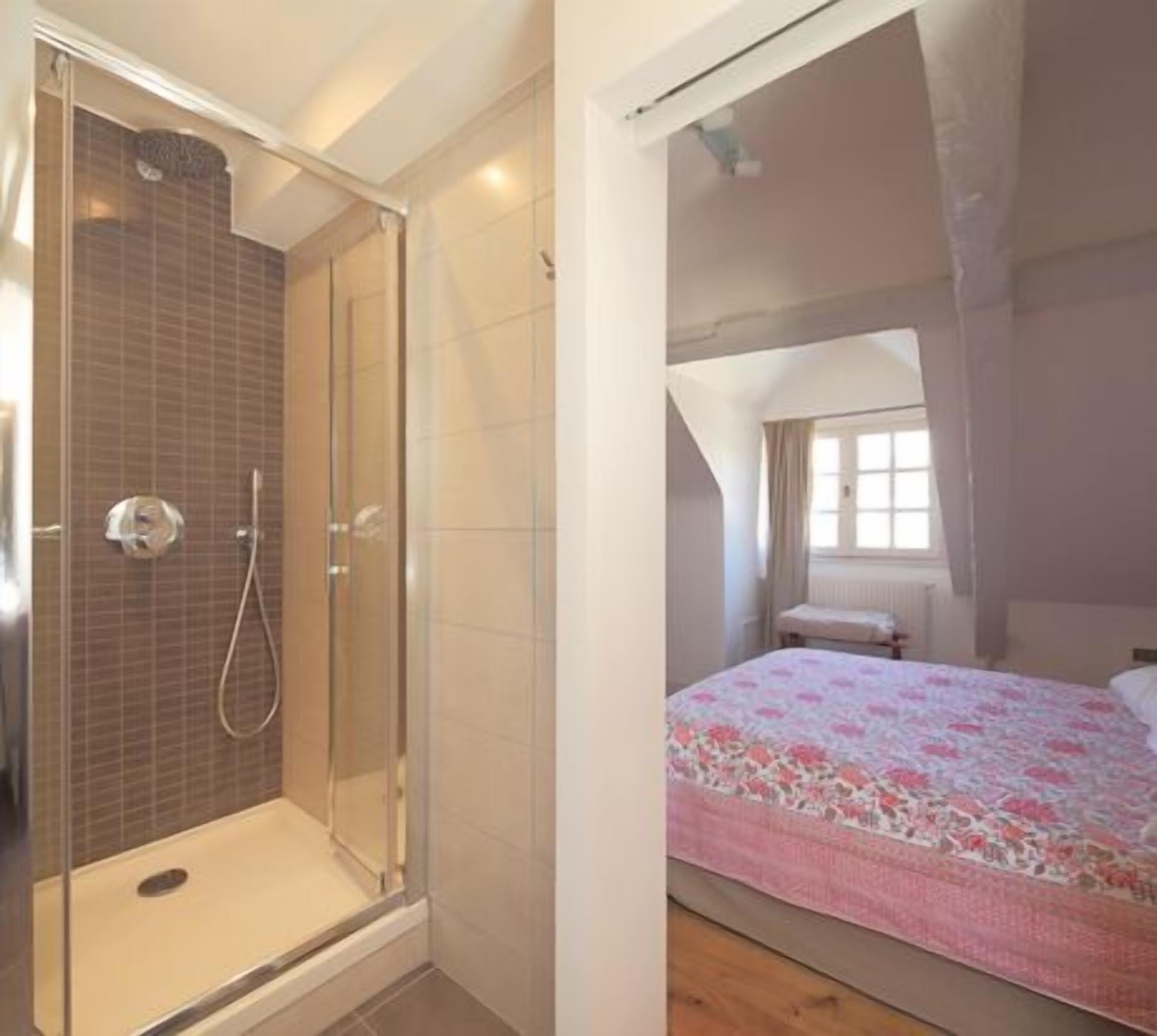 single or little double room (cosy) | egyptian cotton sheets, premium bedding, select comfort beds