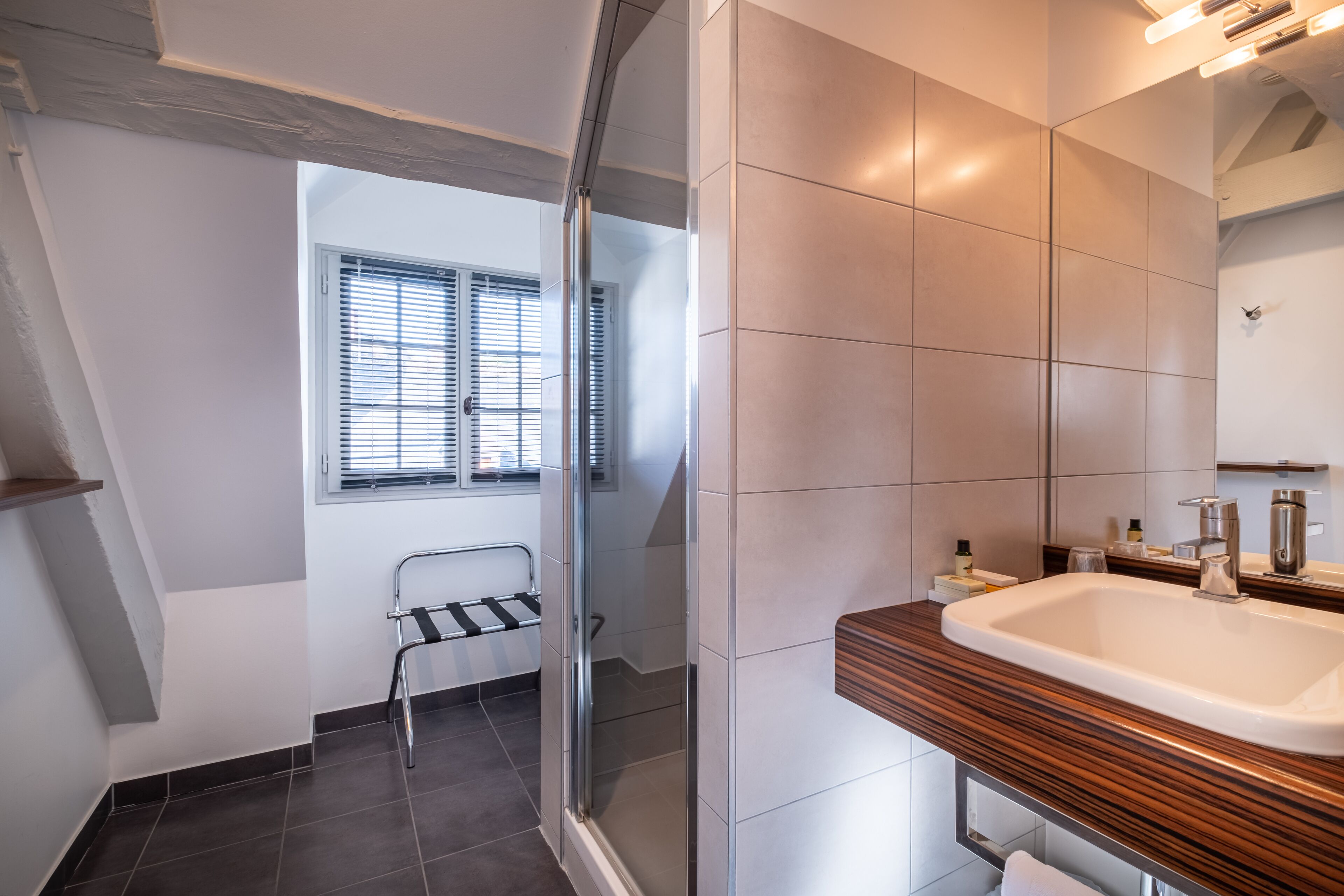 traditional twin room | bathroom | shower, rainfall showerhead, free toiletries, hair dryer