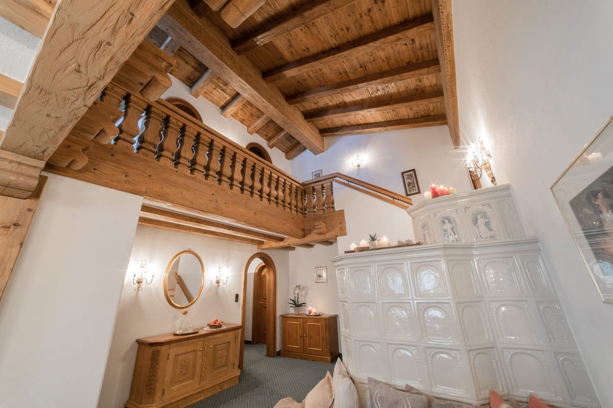 Family Suite, 2 Bedrooms, Mountain View (Maisonette) | 1 bedroom, hypo-allergenic bedding, in-room safe, desk