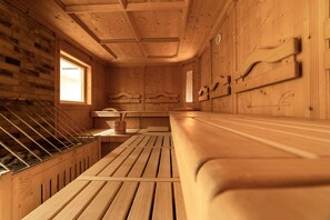 運動按摩、按摩服務