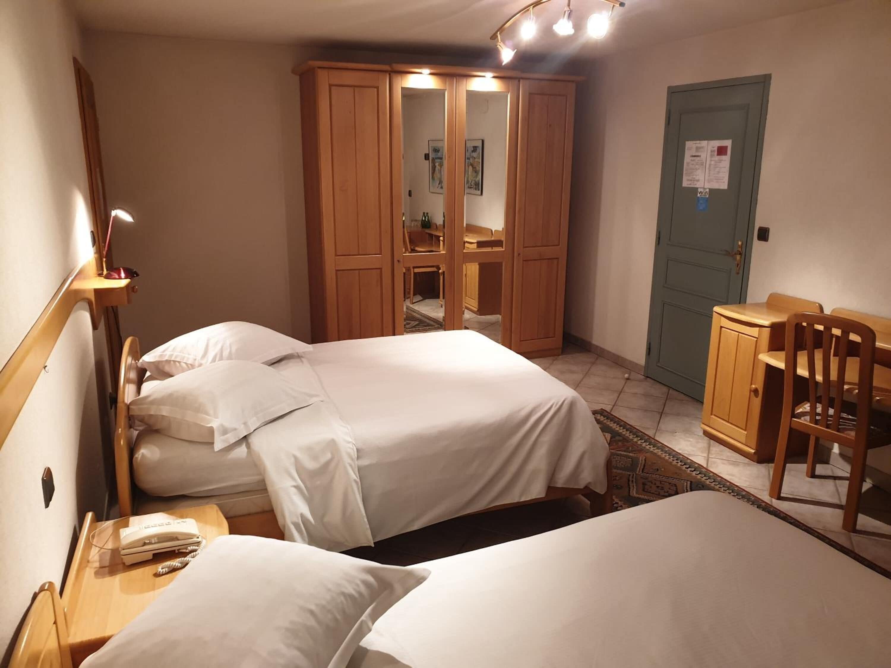 1 bedroom, minibar, desk, free wifi