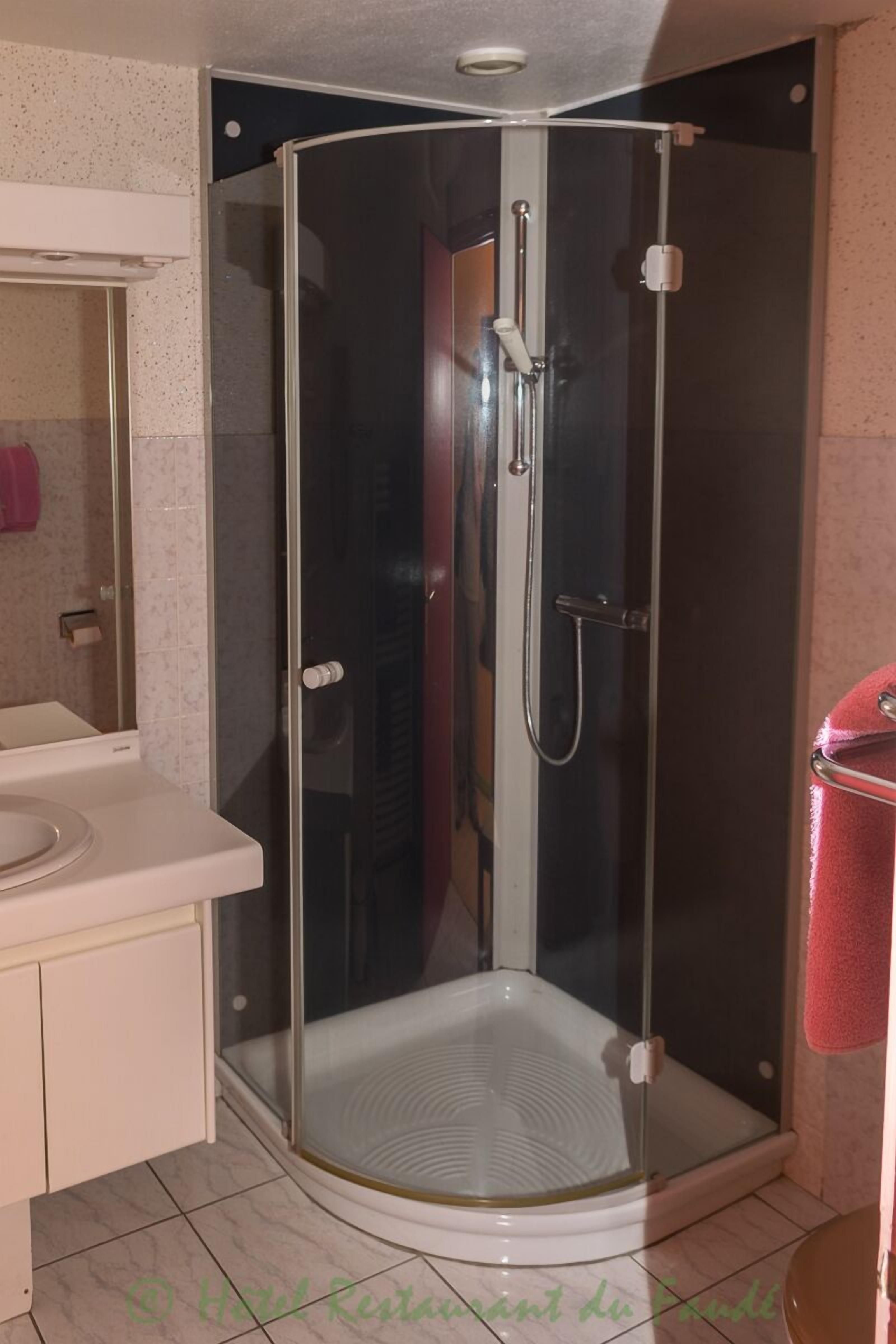 double room | bathroom | shower, free toiletries, hair dryer, towels