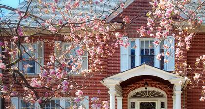 Candlelight Inn Bed & Breakfast