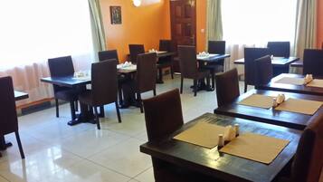 Desayuno continental incluido todos los días