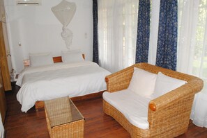 Minibar, in-room safe, desk, free rollaway beds - Kiriri Residence Hôtel (Bujumbura)