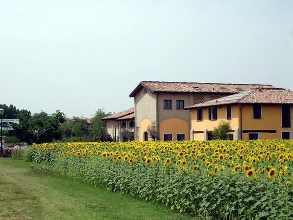 Front of property - Ca' del Rio Resort (Formigine)