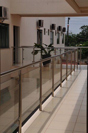 Ngoại thất