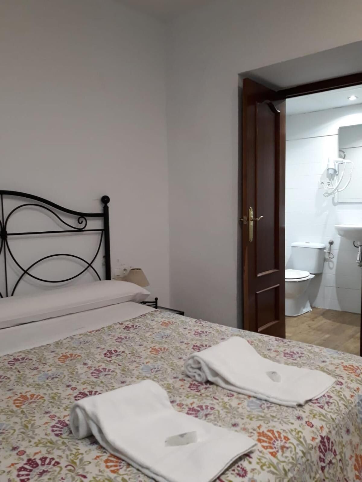 Foto - Pension Cibeles 12