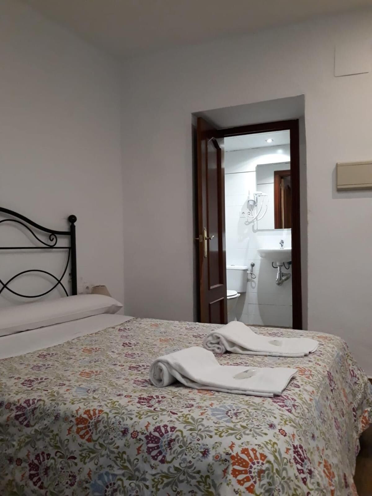 Foto - Pension Cibeles 12