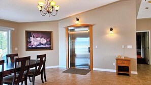 Luxury Penthouse, Multiple Beds, Non Smoking | Living room | 32-inch TV with satellite channels