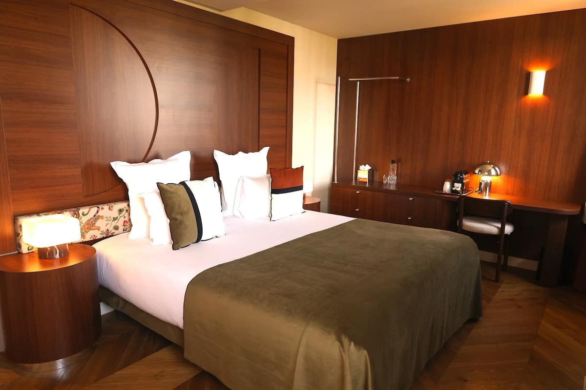 City Double Room, 1 Queen Bed, City View | In-room safe, individually decorated, individually furnished, desk
