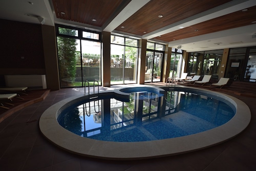 Best Western Plus Olives City Hotel